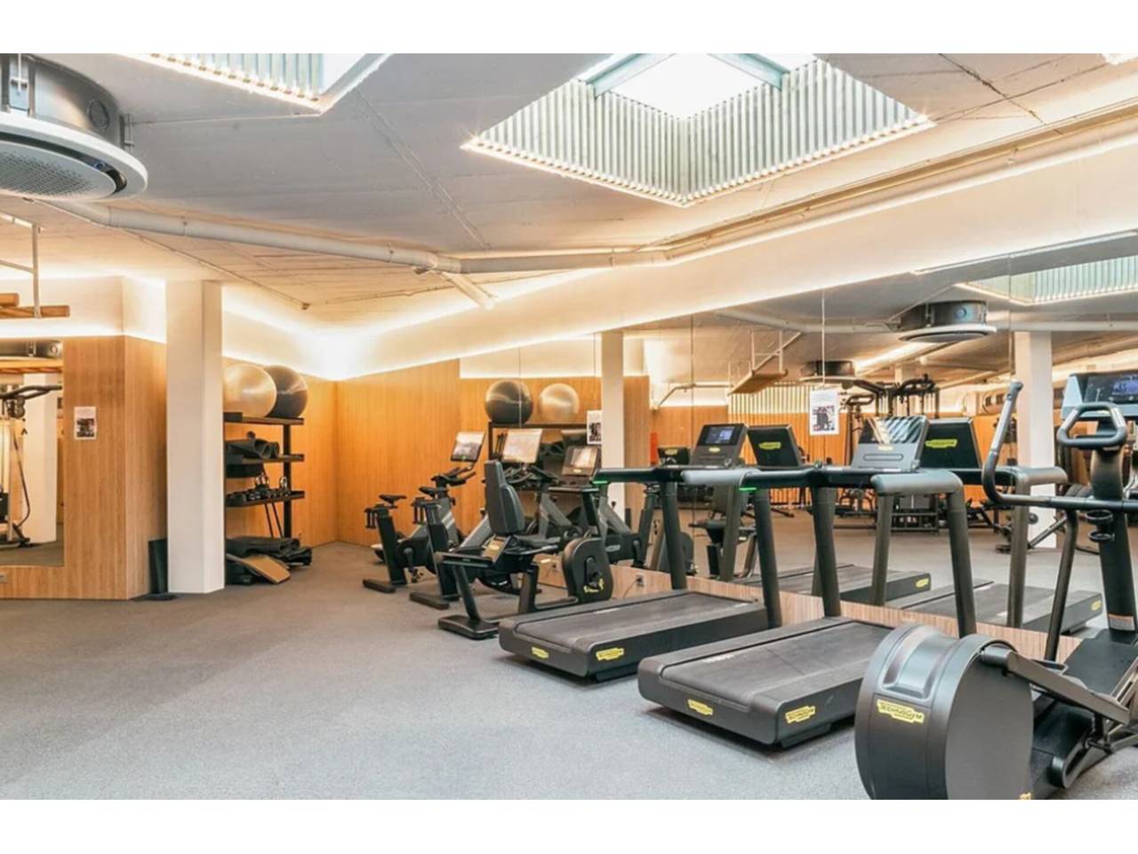 pisos en barcelona-capital · diagonal-mar-el-front-maritim-del-poblenou 1795000.00€