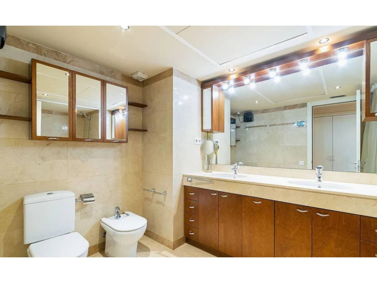 pisos en barcelona-capital · diagonal-mar-el-front-maritim-del-poblenou 1795000.00€