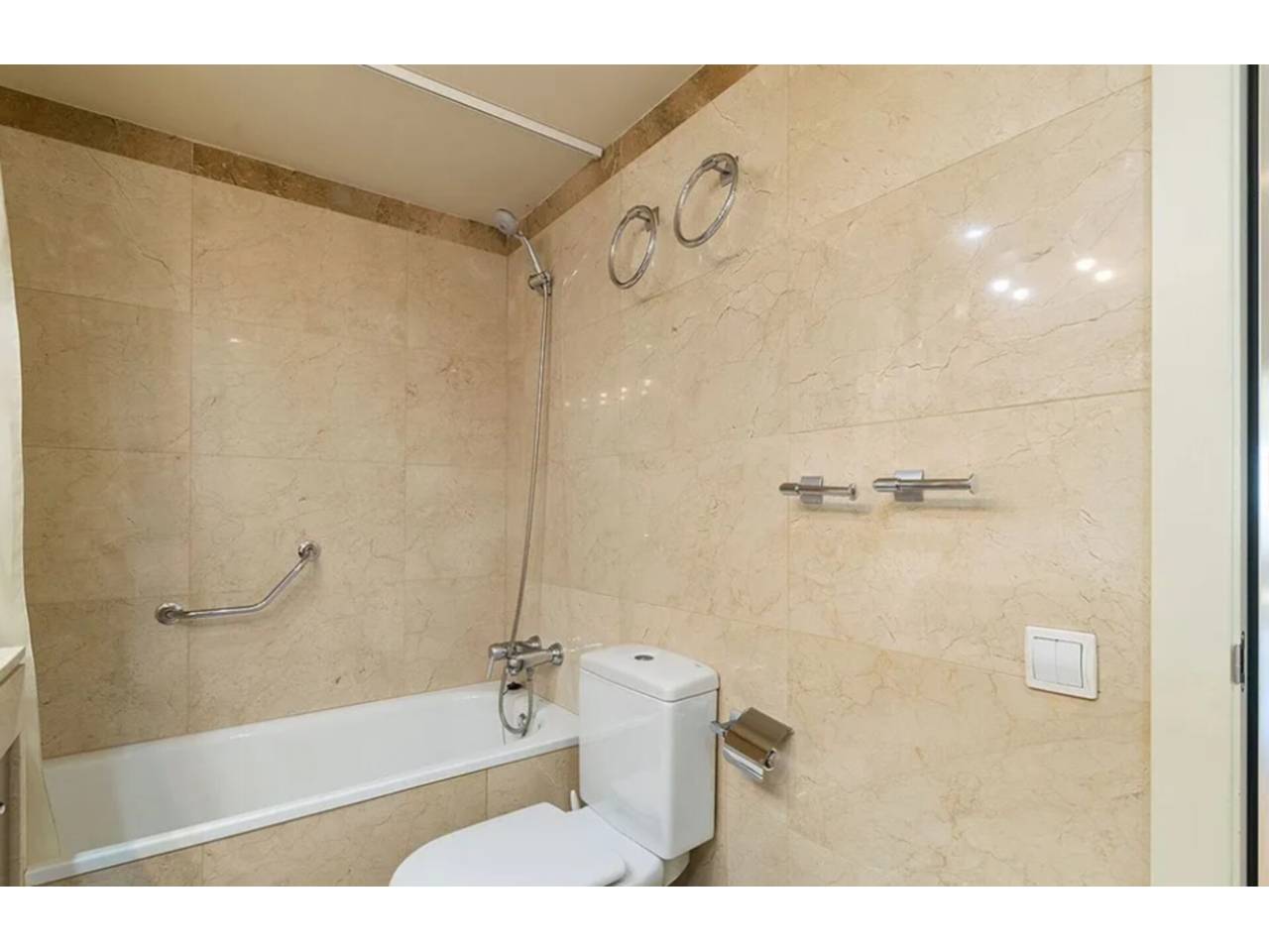 pisos en barcelona-capital · diagonal-mar-el-front-maritim-del-poblenou 1795000.00€