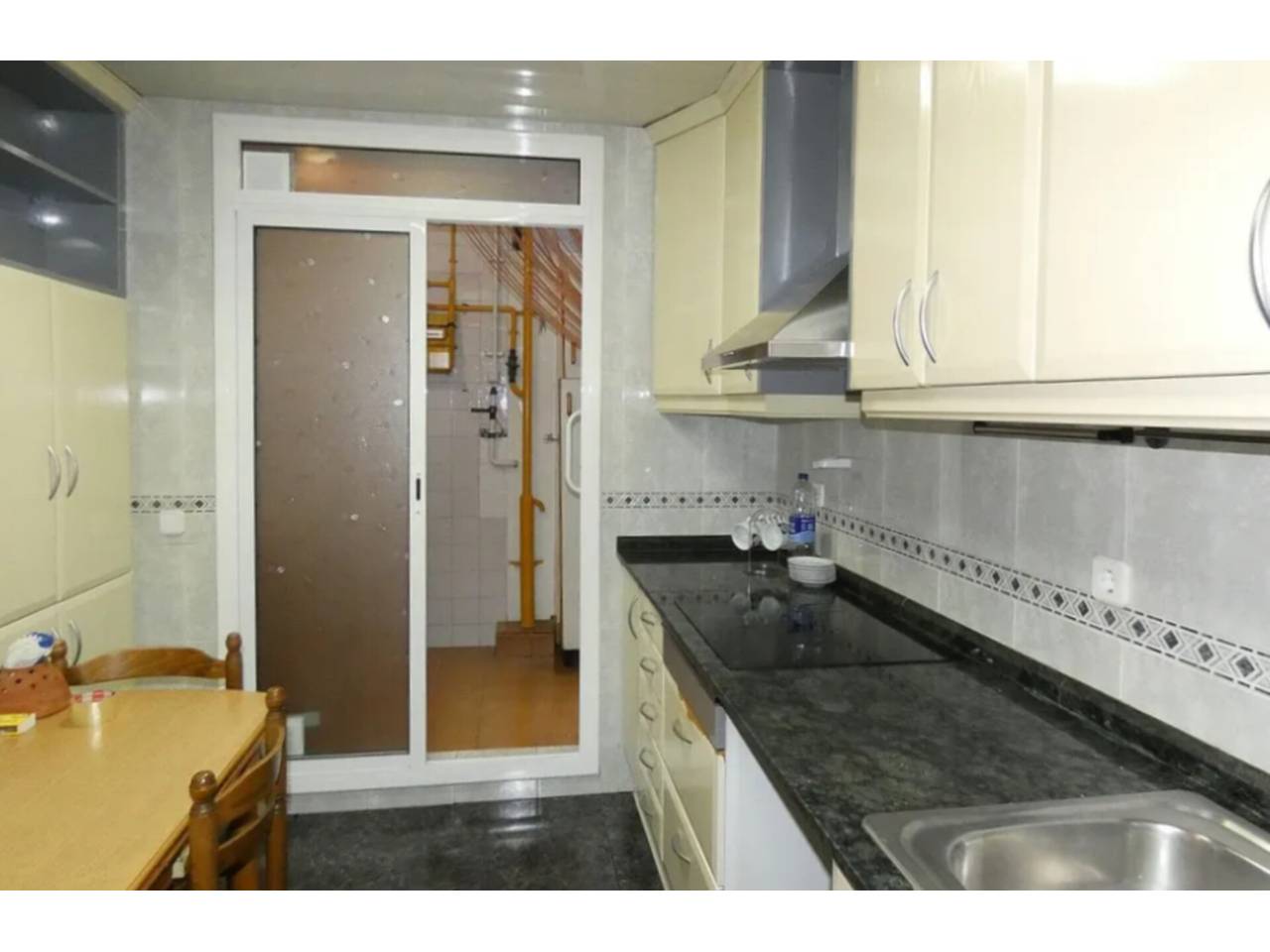 pisos en cornella-de-llobregat · cornella-centre 375000.00€