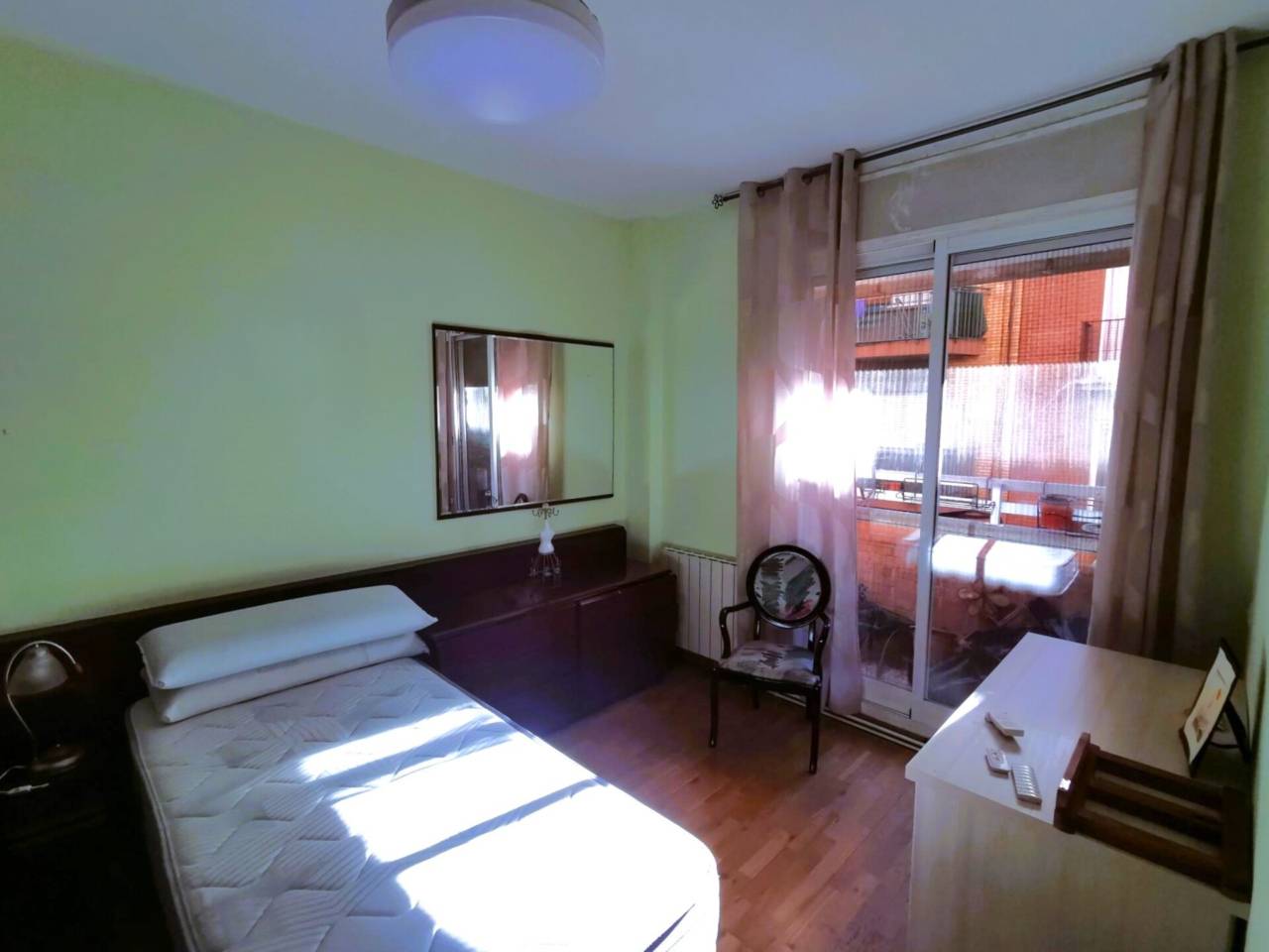 pisos en cornella-de-llobregat · cornella-centre 375000.00€