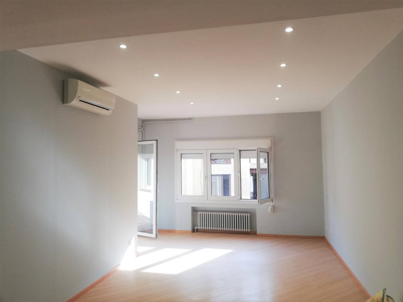 pisos en barcelona-capital · la-dreta-de-l'eixample 550000.00€