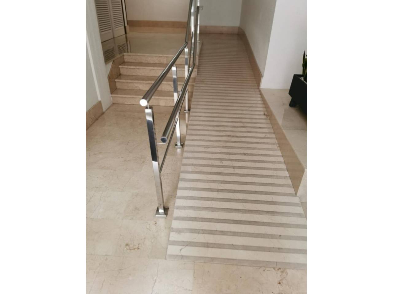 pisos en cornella-de-llobregat · cornella-centre 425000.00€