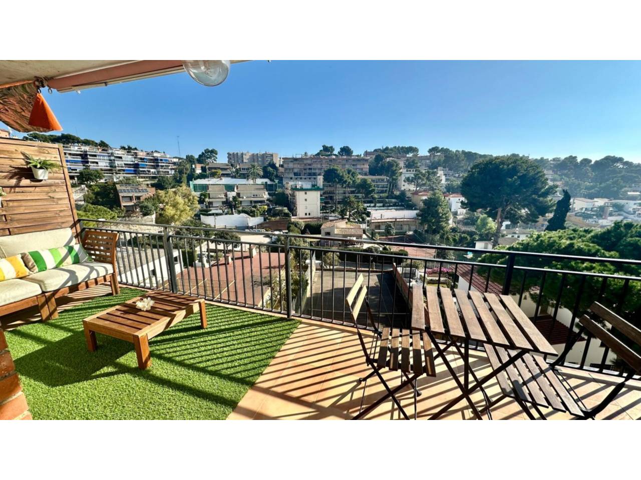 pisos en castelldefels · el-poal 430000.00€