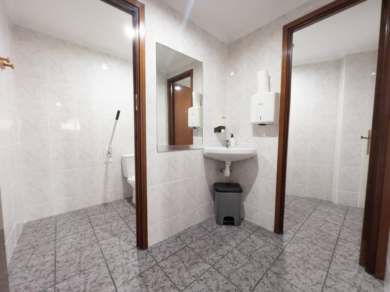 locales-comerciales en mataro · el-palau 259000.00€