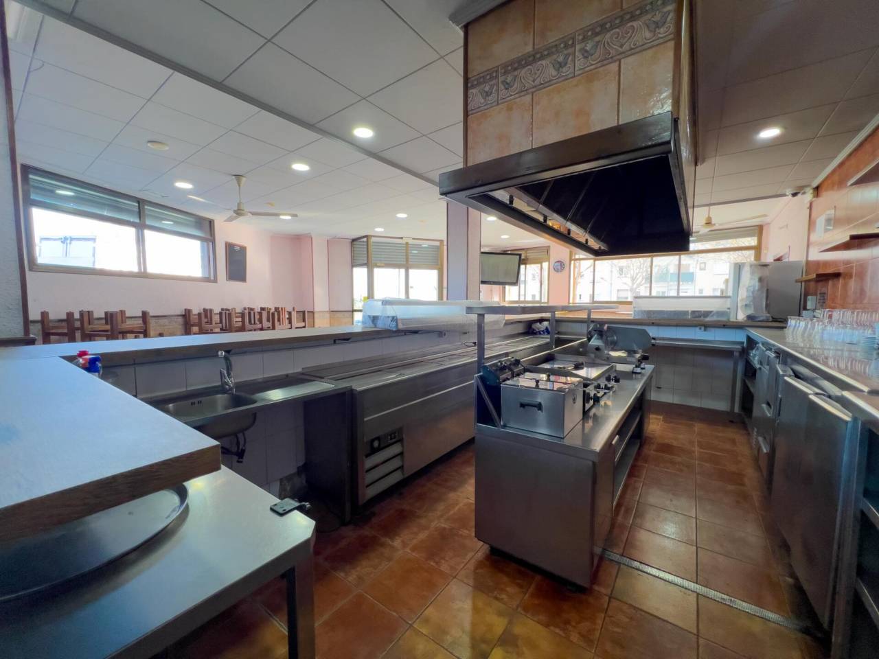 locales-comerciales en mataro · el-palau 259000.00€