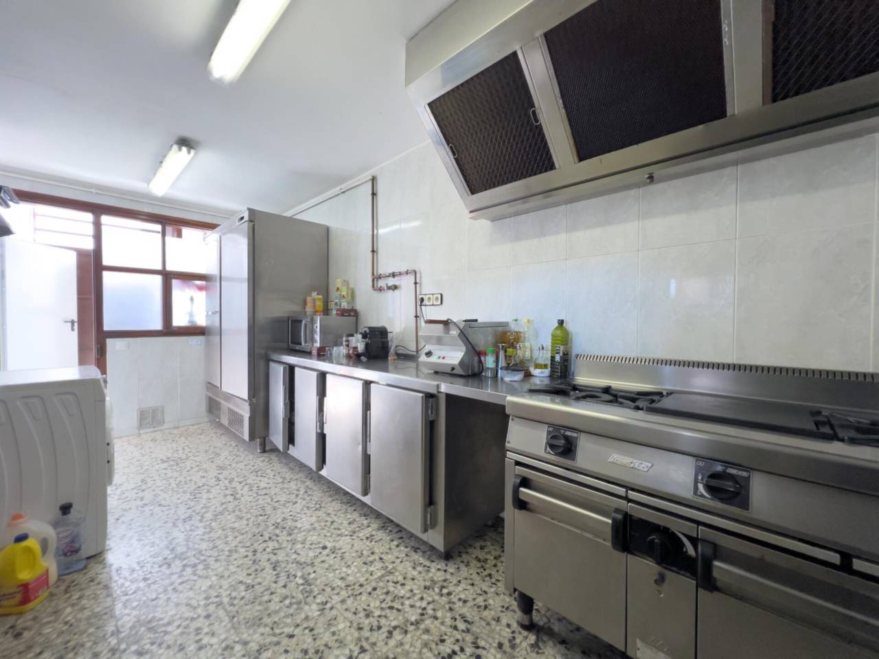 locales-comerciales en mataro · el-palau 259000.00€