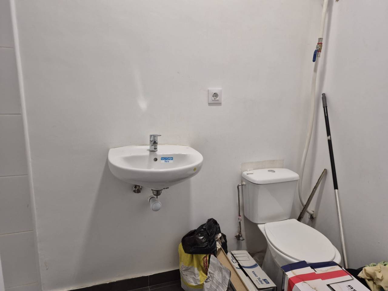 locales-comerciales en barcelona-capital · el-baix-guinardo 325000.00€