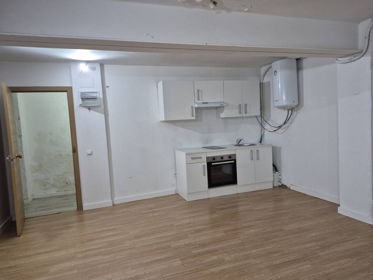 locales-comerciales en barcelona-capital · el-baix-guinardo 325000.00€