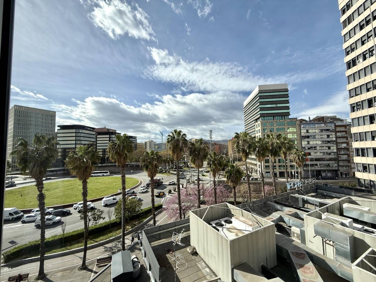 pisos en barcelona-capital · la-marina-del-port-parc-de-montjuic 480000.00€