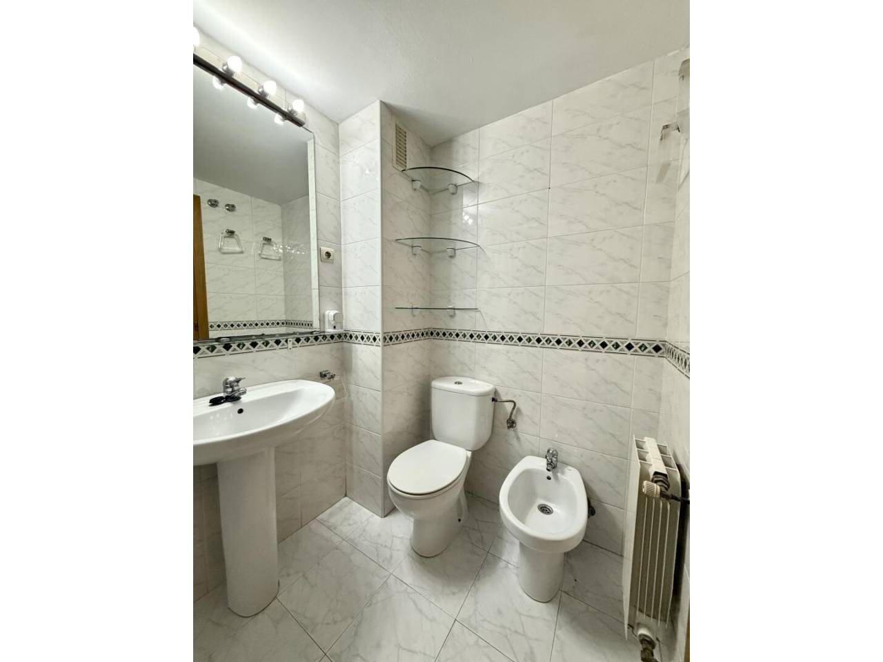 pisos en barcelona-capital · la-marina-del-port-parc-de-montjuic 480000.00€