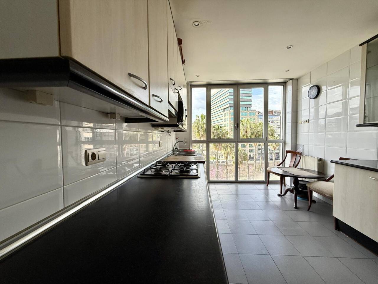 pisos en barcelona-capital · la-marina-del-port-parc-de-montjuic 480000.00€