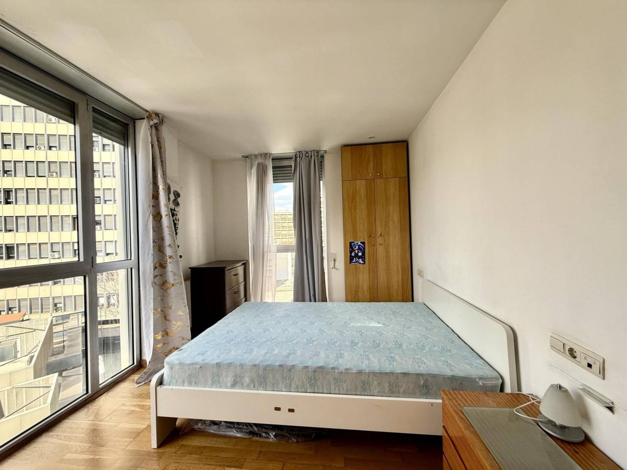 pisos en barcelona-capital · la-marina-del-port-parc-de-montjuic 480000.00€