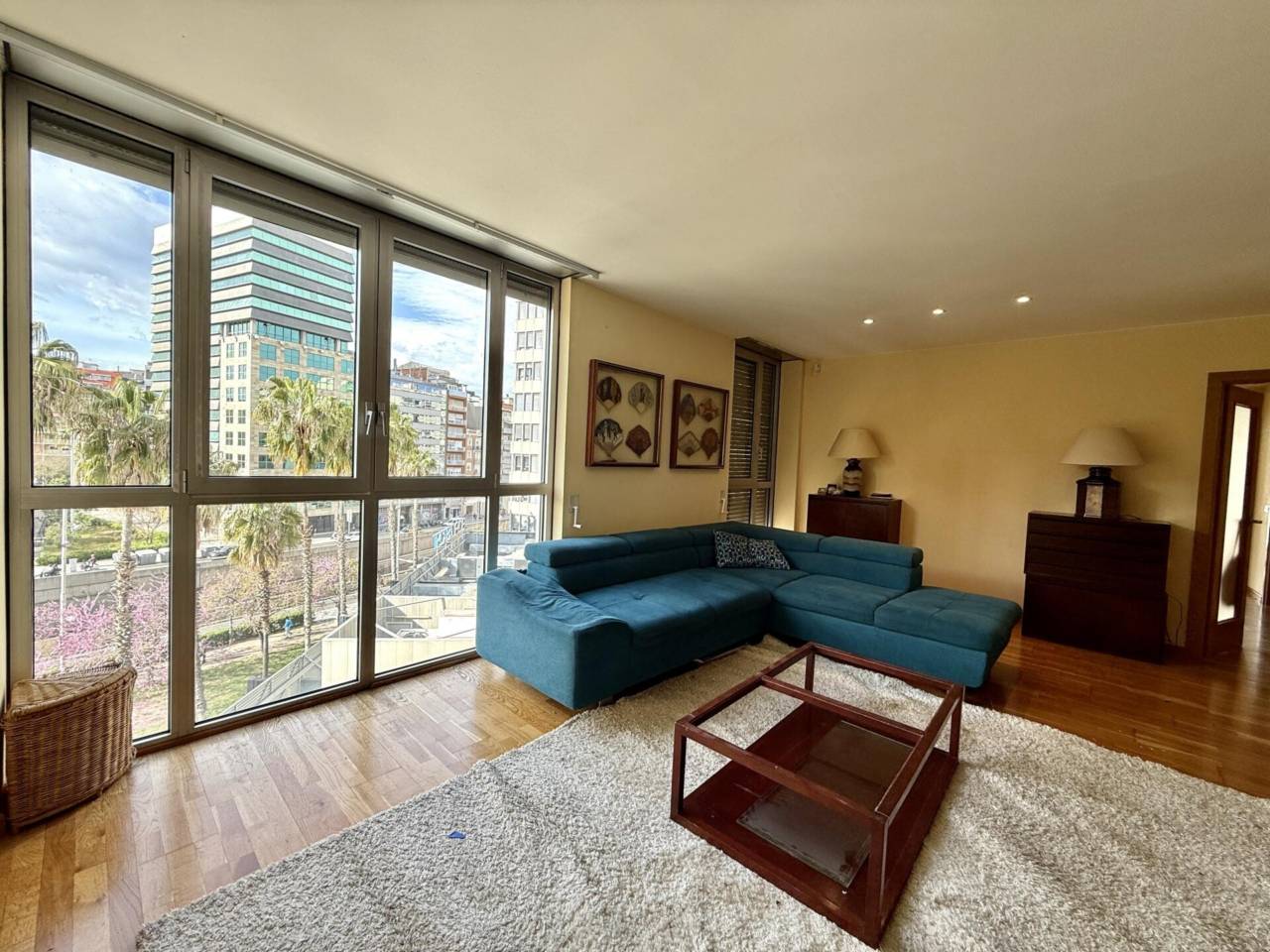 pisos en barcelona-capital · la-marina-del-port-parc-de-montjuic 480000.00€
