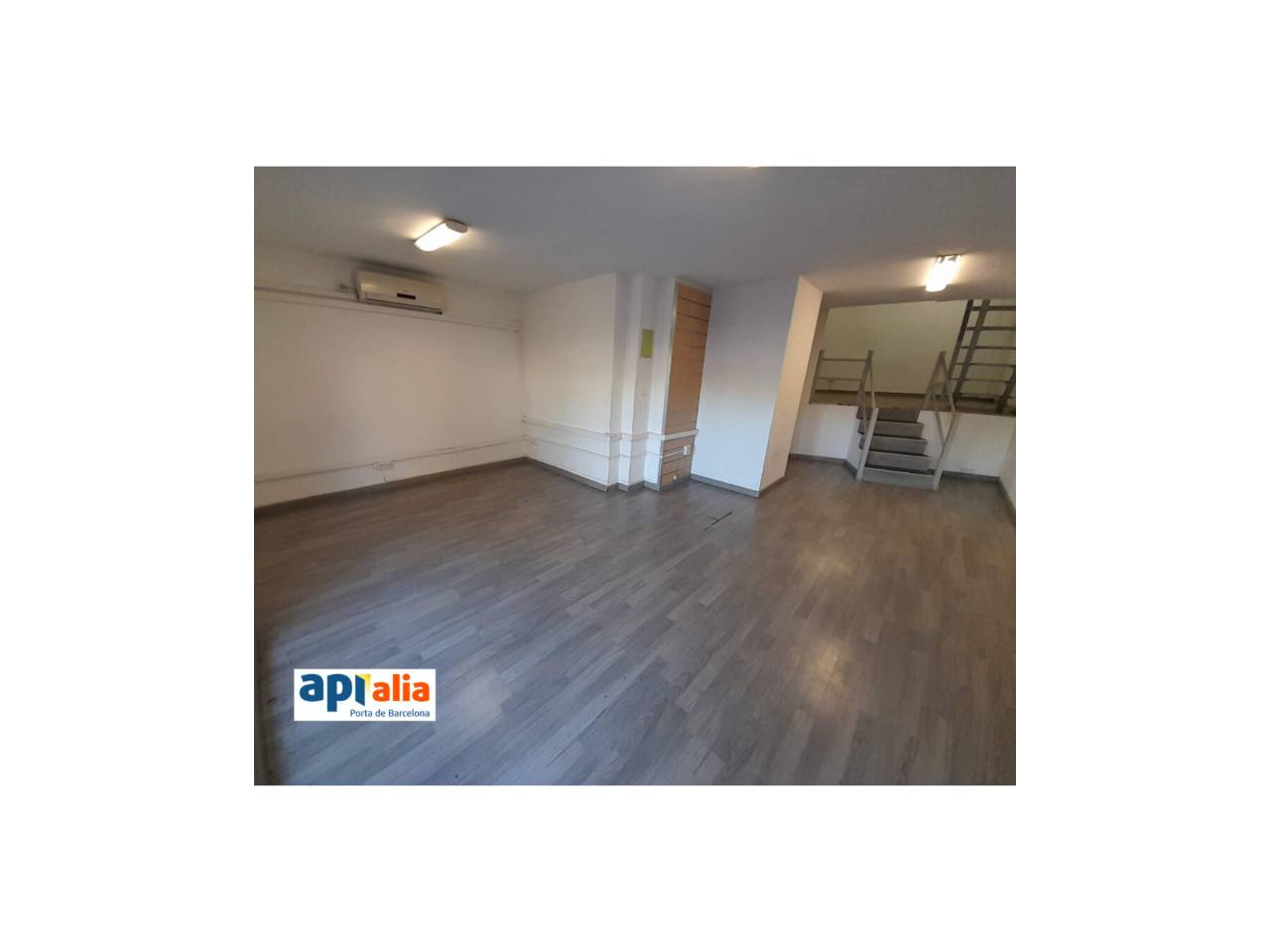 locales-comerciales en l'hospitalet-de-llobregat · la-florida 135000.00€