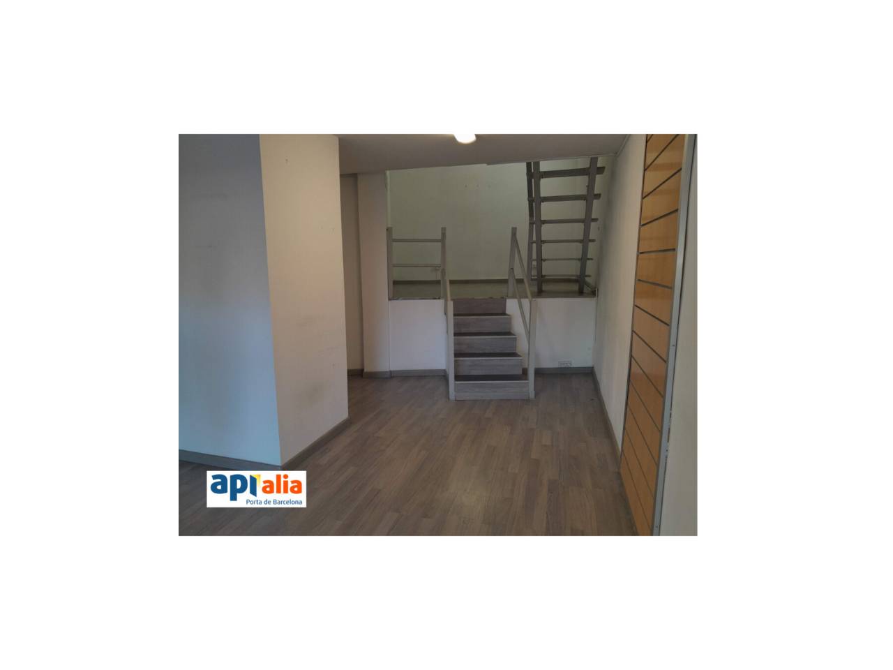 locales-comerciales en l'hospitalet-de-llobregat · la-florida 135000.00€