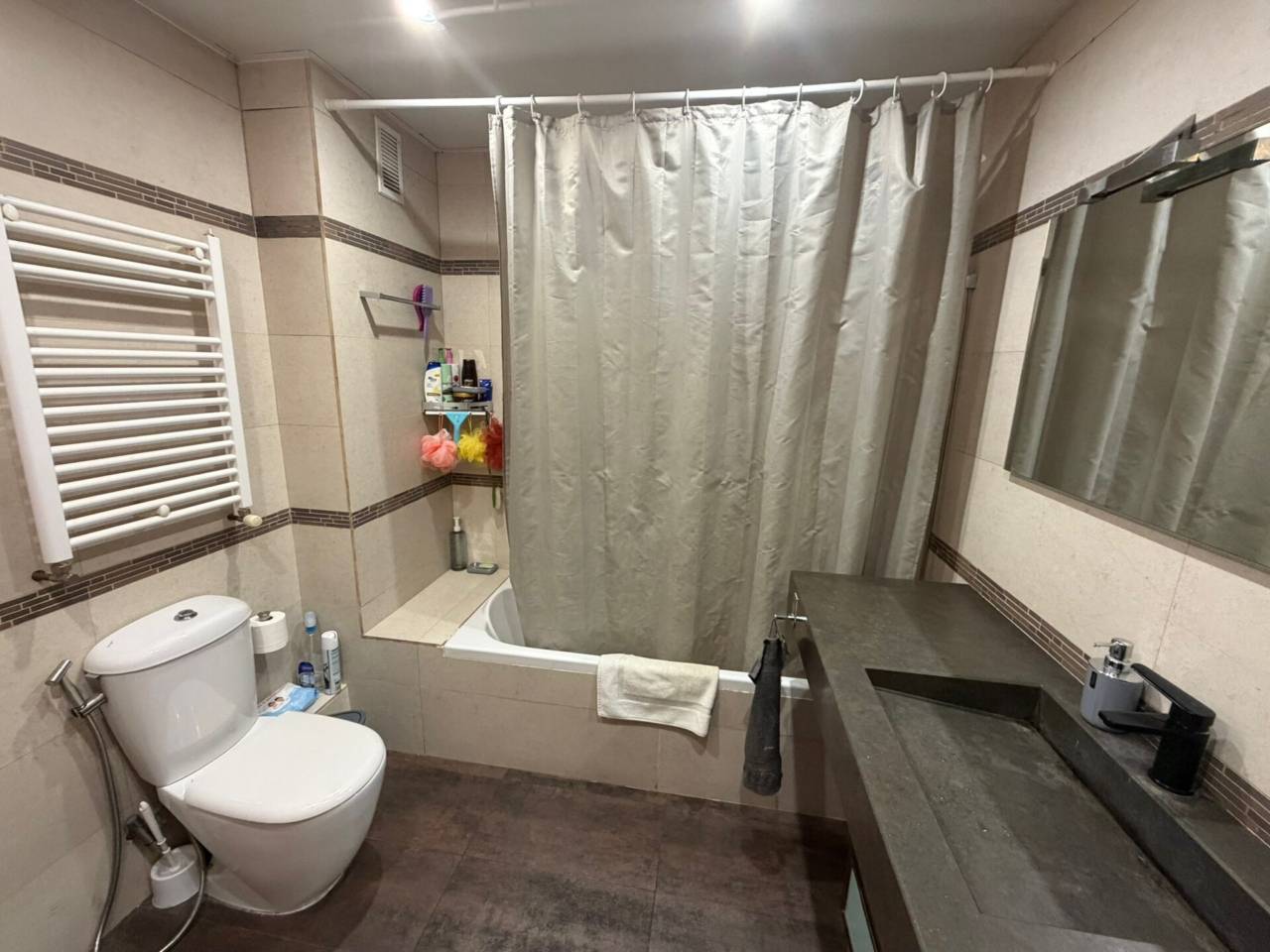 pisos en gava · centre-zona-estacio-passeig-de-joan-maragall 396000.00€