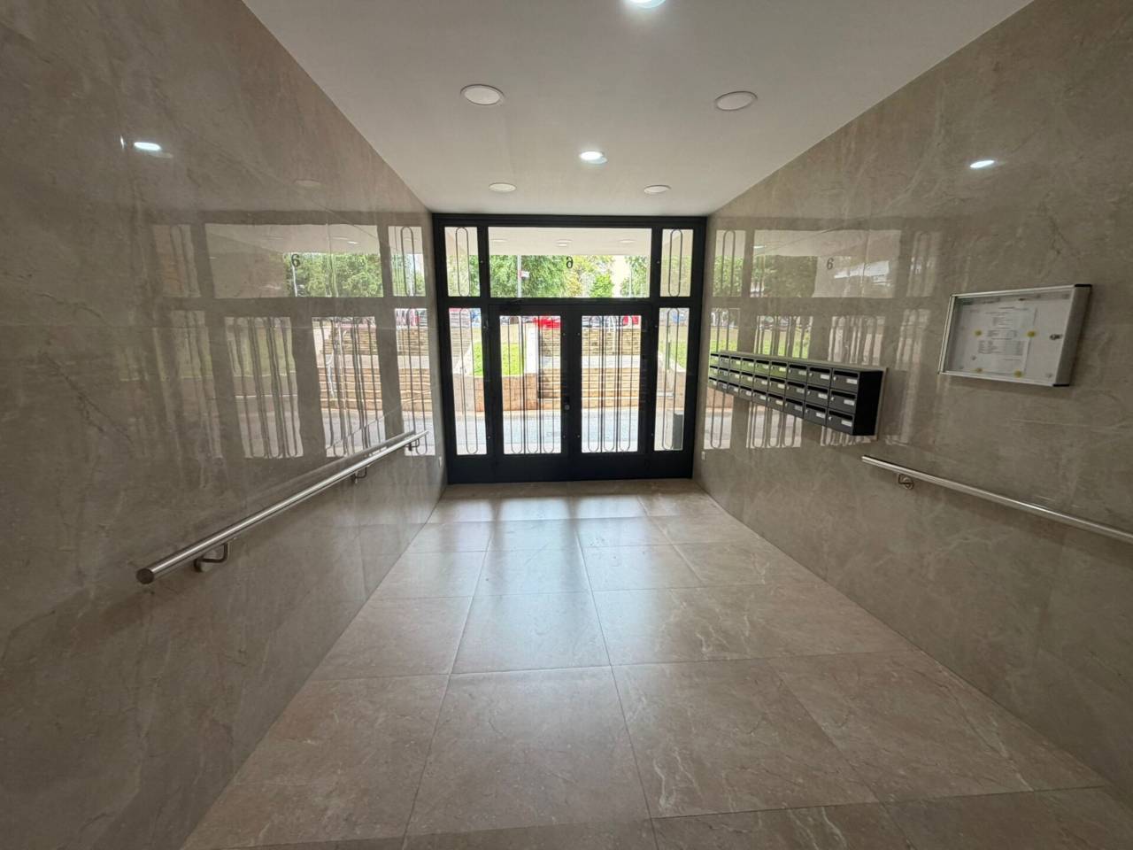 pisos en gava · centre-zona-estacio-passeig-de-joan-maragall 396000.00€