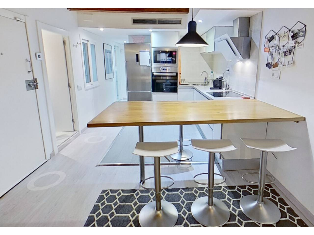pisos en barcelona-capital · el-raval 250000.00€
