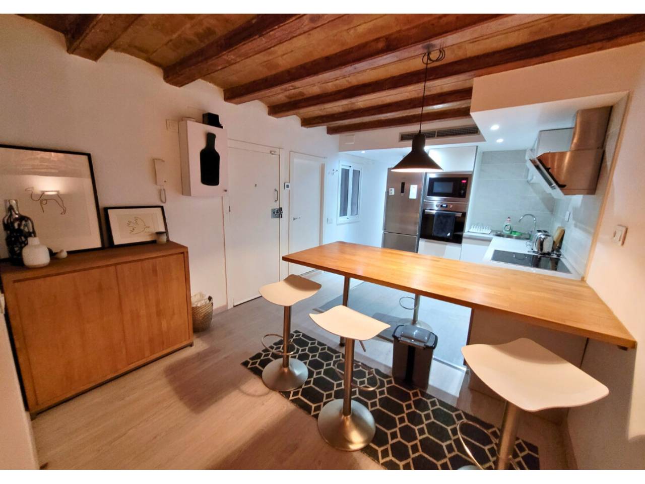 pisos en barcelona-capital · el-raval 250000.00€