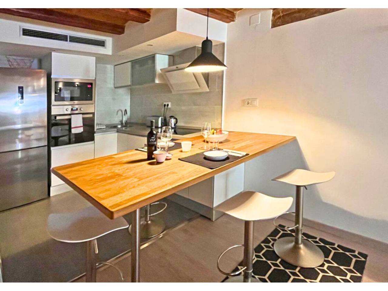 pisos en barcelona-capital · el-raval 250000.00€