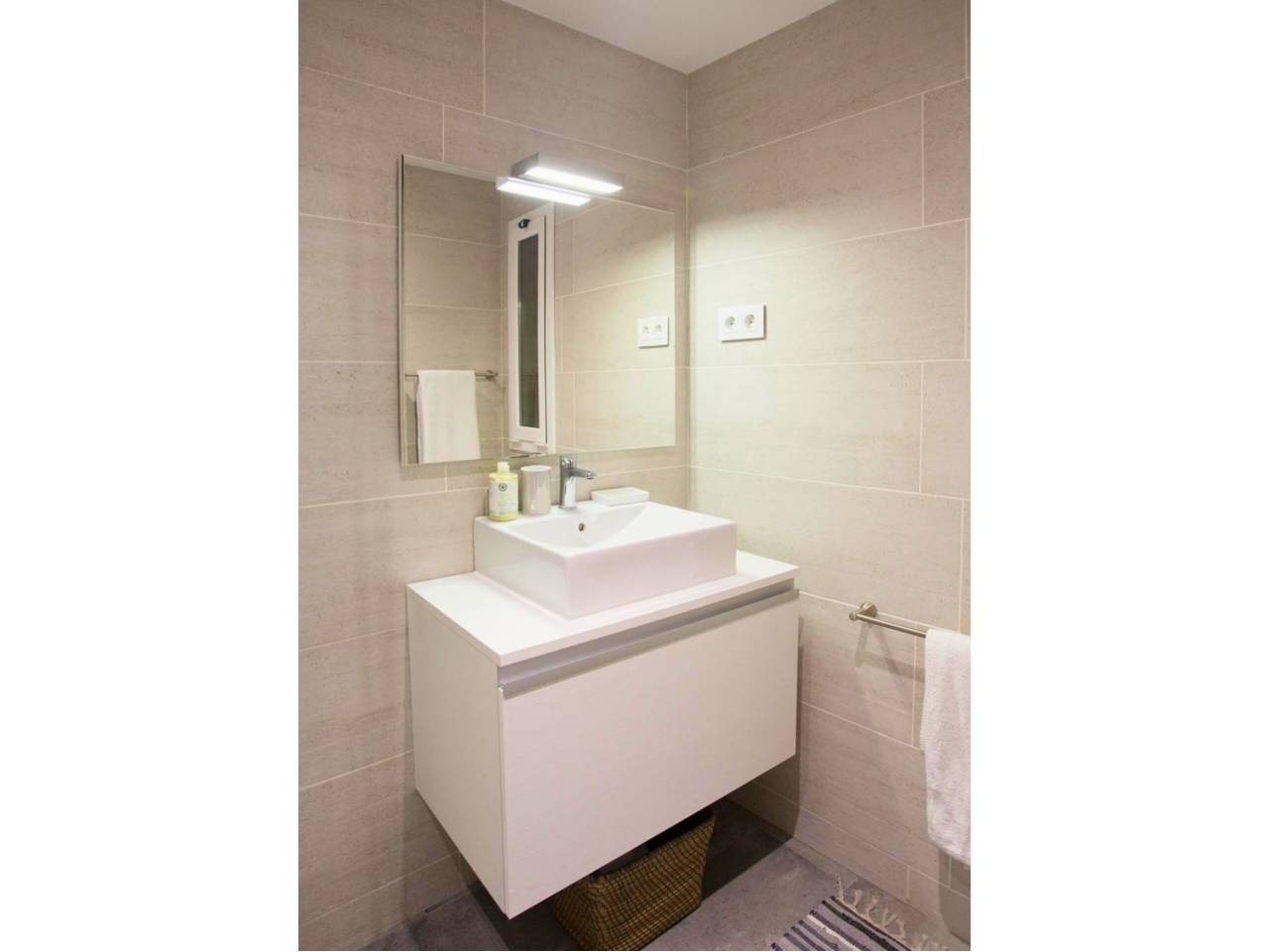 pisos en barcelona-capital · el-raval 250000.00€