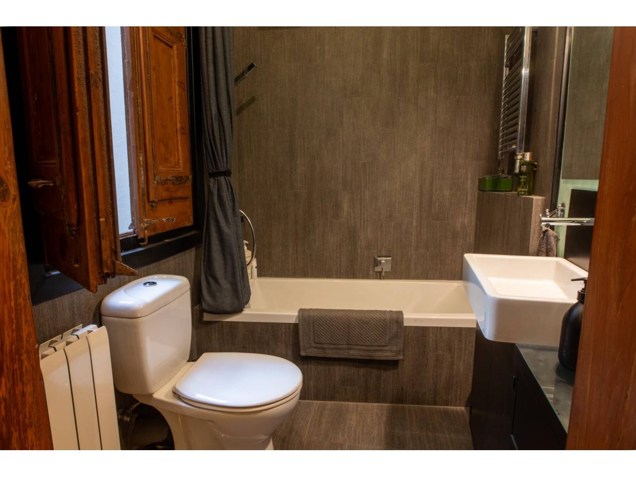 pisos en barcelona-capital · sant-pere-santa-caterina-la-ribera 650000.00€