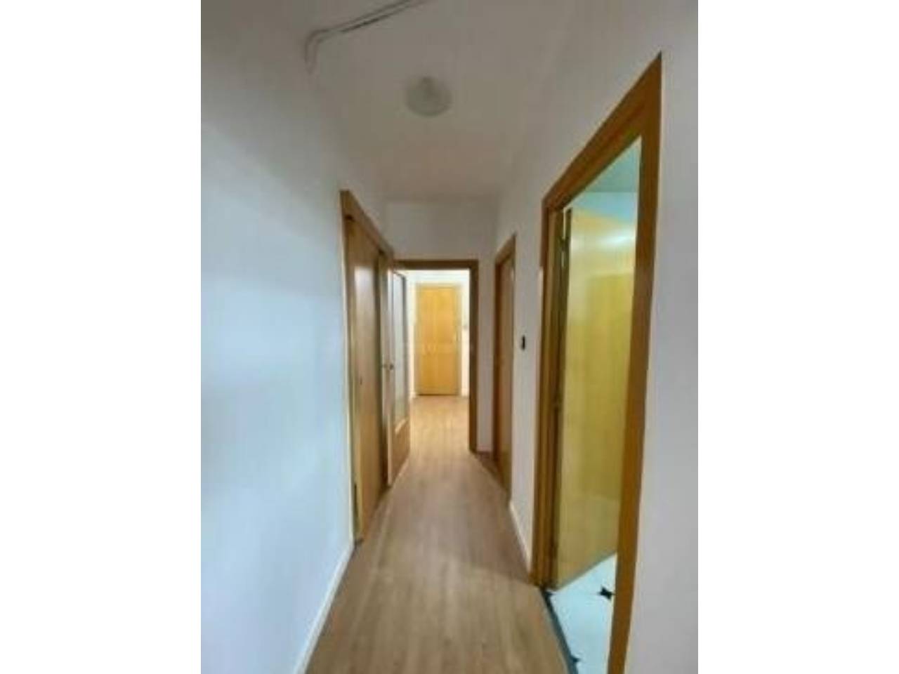 pisos en barcelona-capital · la-verneda-la-pau 275000.00€