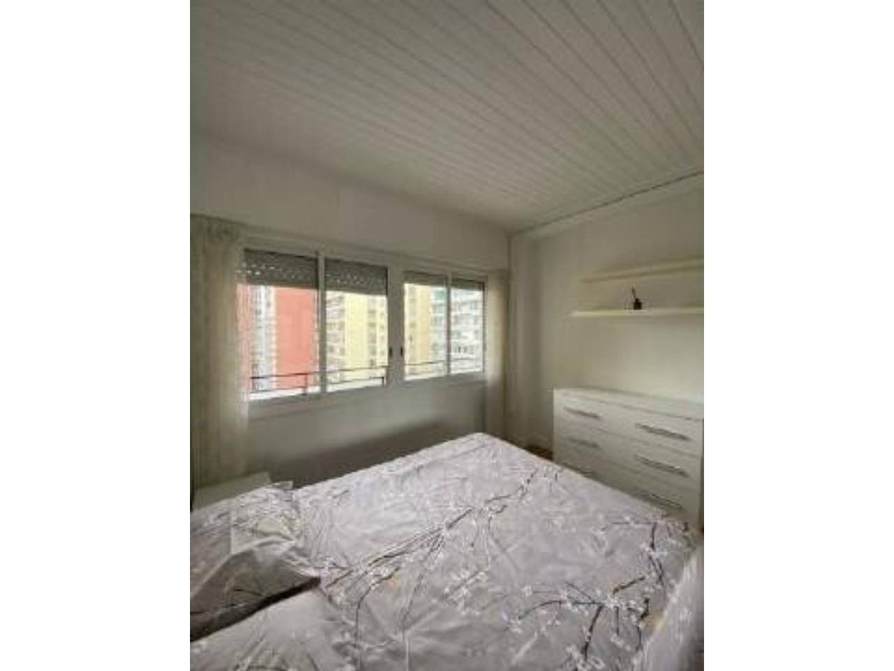 pisos en barcelona-capital · la-verneda-la-pau 275000.00€