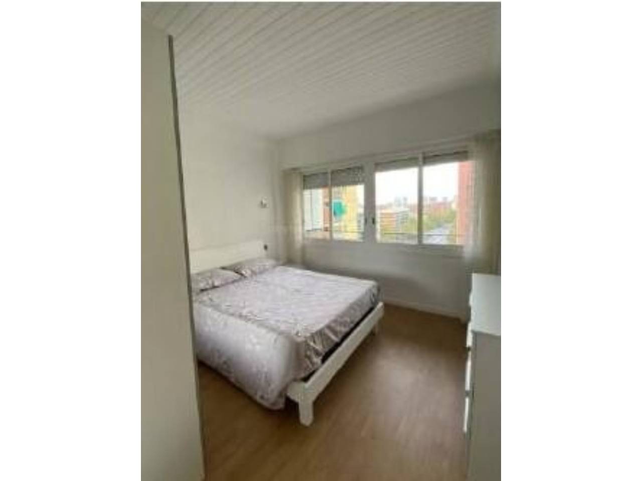 pisos en barcelona-capital · la-verneda-la-pau 275000.00€