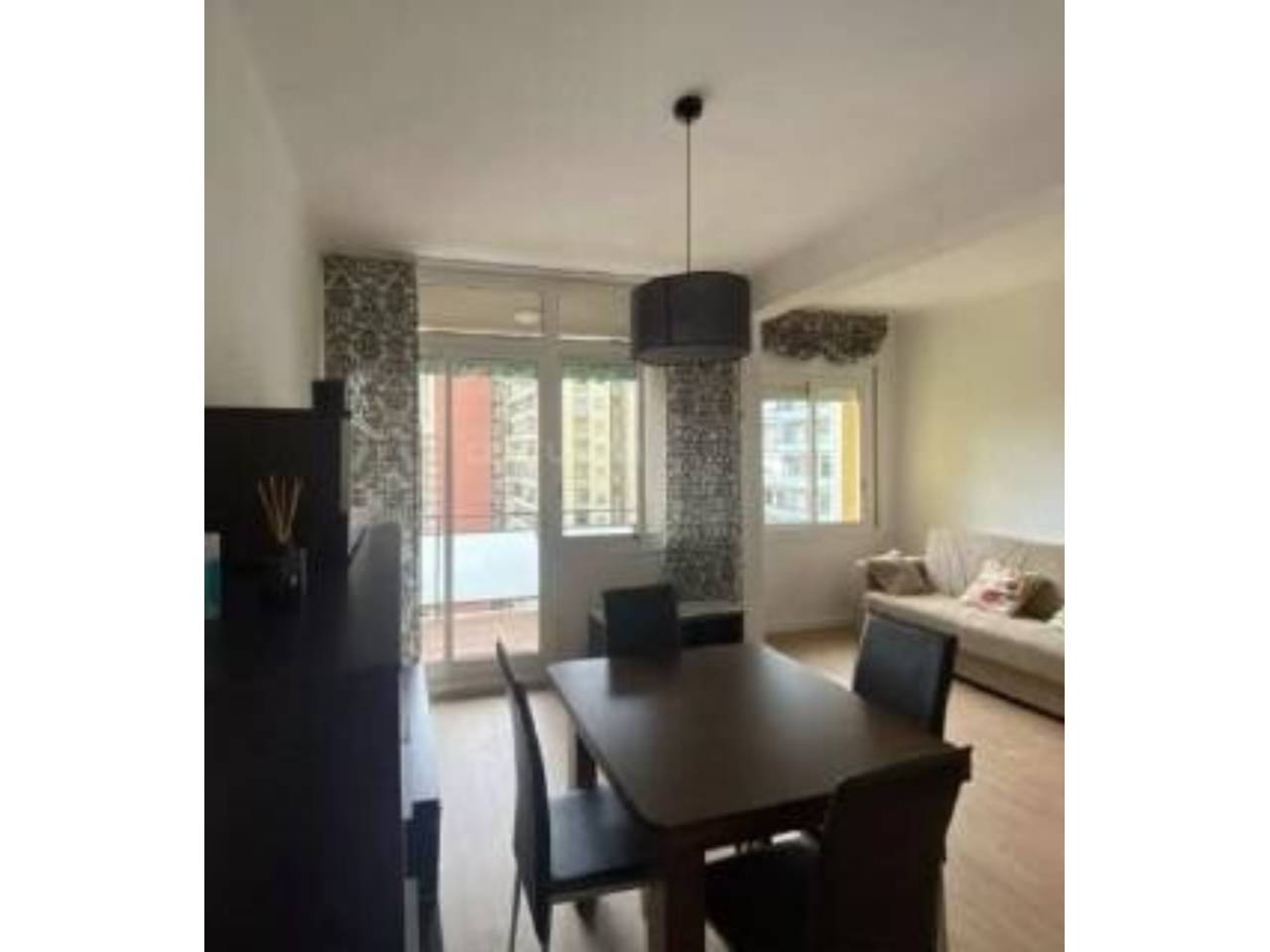 pisos en barcelona-capital · la-verneda-la-pau 275000.00€