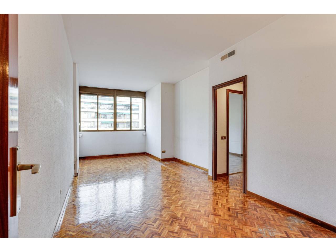 pisos en barcelona-capital · la-sagrada-familia 375000.00€
