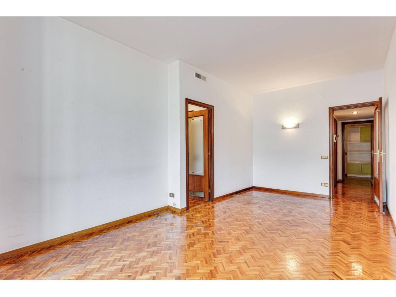 pisos en barcelona-capital · la-sagrada-familia 375000.00€