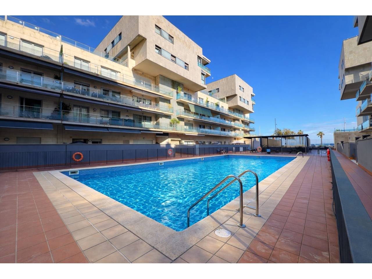 pisos en badalona · port 550000.00€