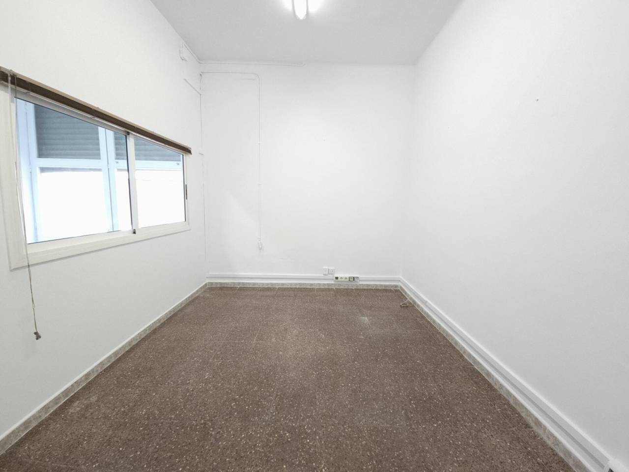 locales-comerciales en sant-joan-despi · sant-joan-despi 160000.00€