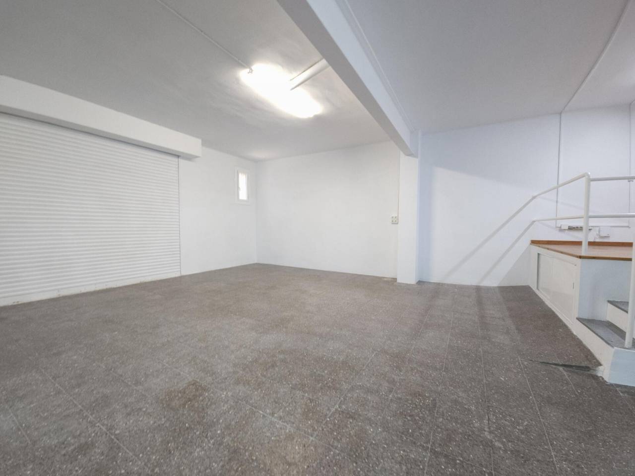 locales-comerciales en sant-joan-despi · sant-joan-despi 160000.00€
