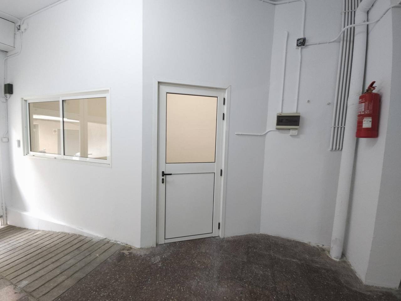 locales-comerciales en sant-joan-despi · sant-joan-despi 160000.00€