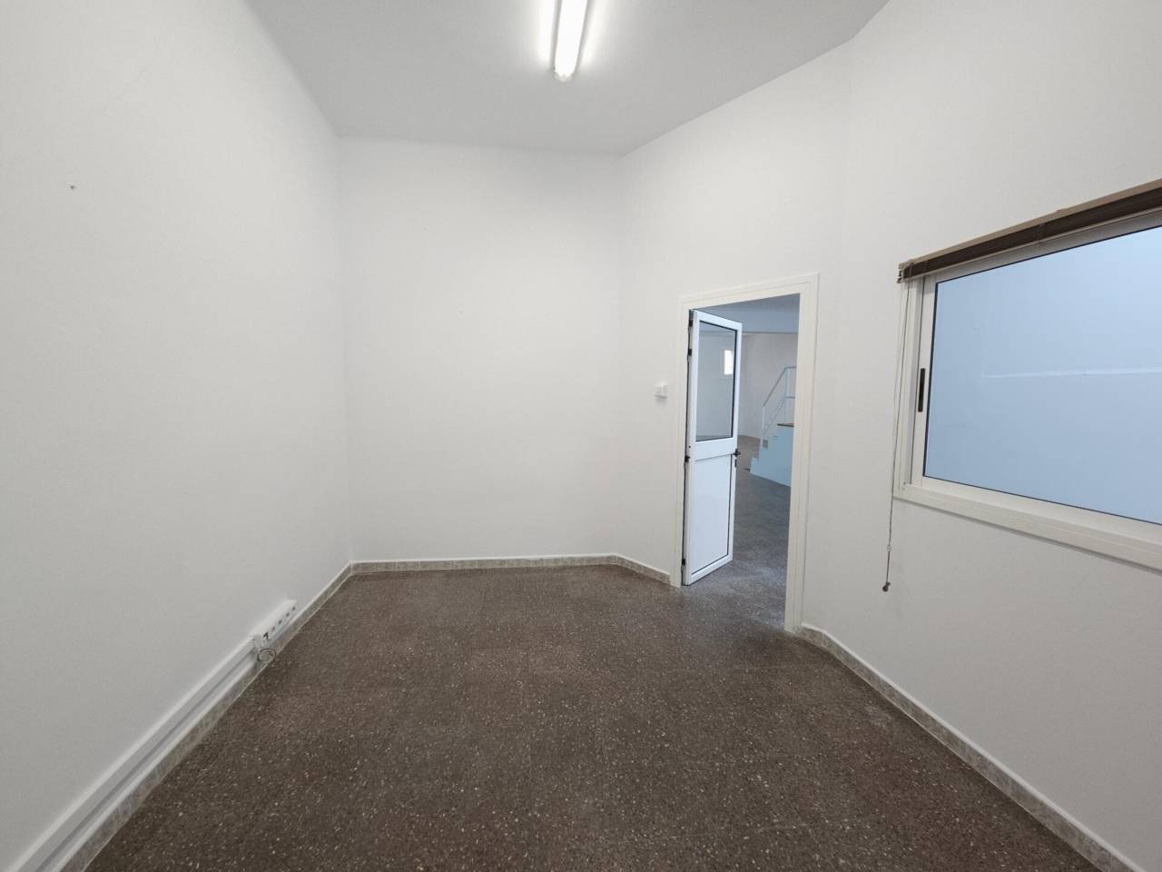 locales-comerciales en sant-joan-despi · sant-joan-despi 160000.00€