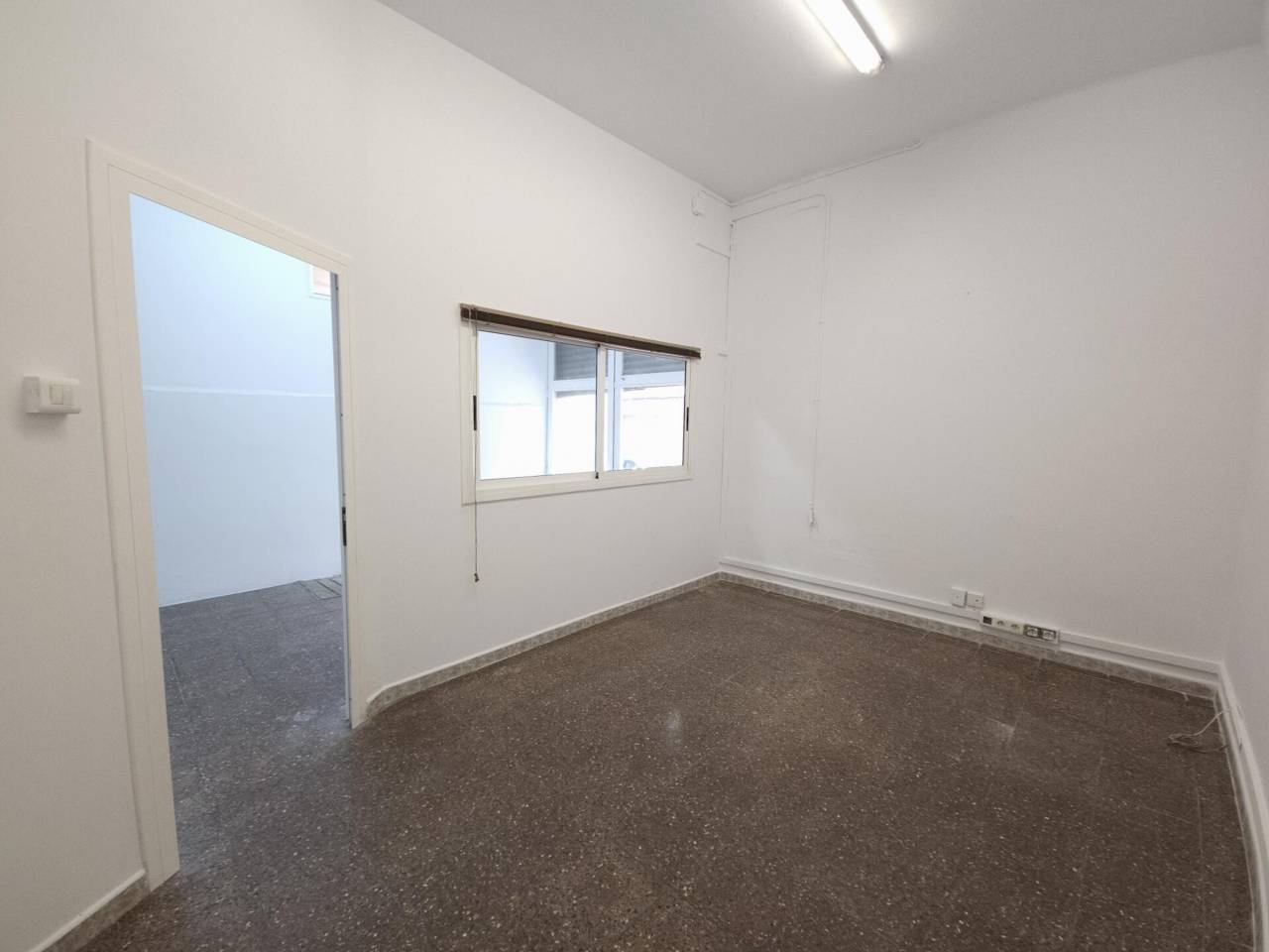 locales-comerciales en sant-joan-despi · sant-joan-despi 160000.00€