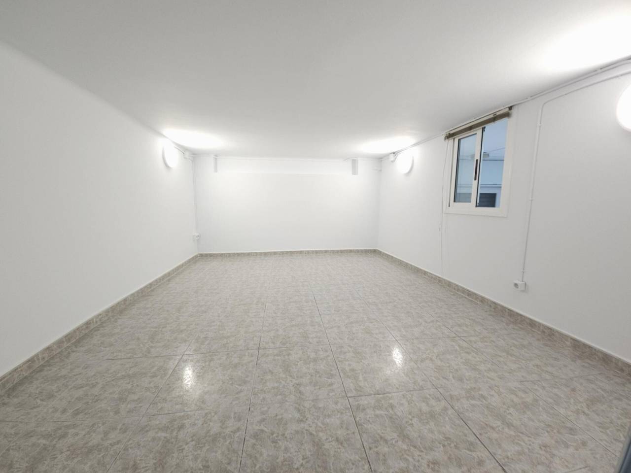 locales-comerciales en sant-joan-despi · sant-joan-despi 160000.00€