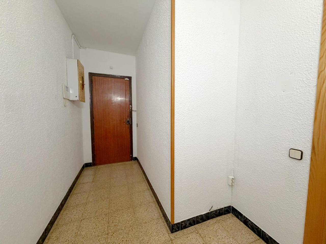 pisos en l'hospitalet-de-llobregat · santa-eulalia 366940.00€