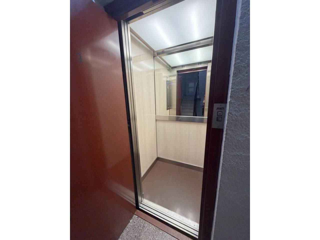 pisos en l'hospitalet-de-llobregat · santa-eulalia 366940.00€