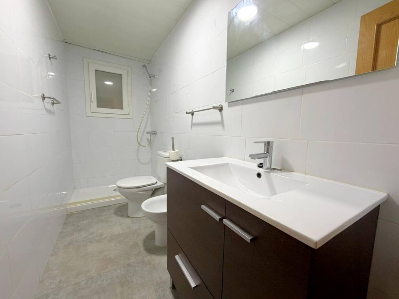 pisos en l'hospitalet-de-llobregat · santa-eulalia 366940.00€