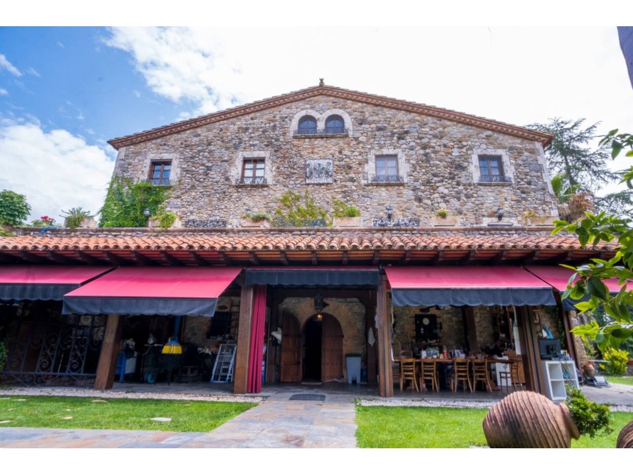 chalet-adosado en argelaguer · argelaguer 690000.00€