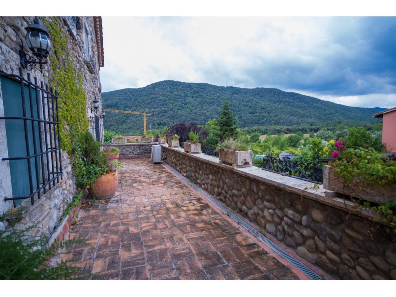 chalet-adosado en argelaguer · argelaguer 690000.00€