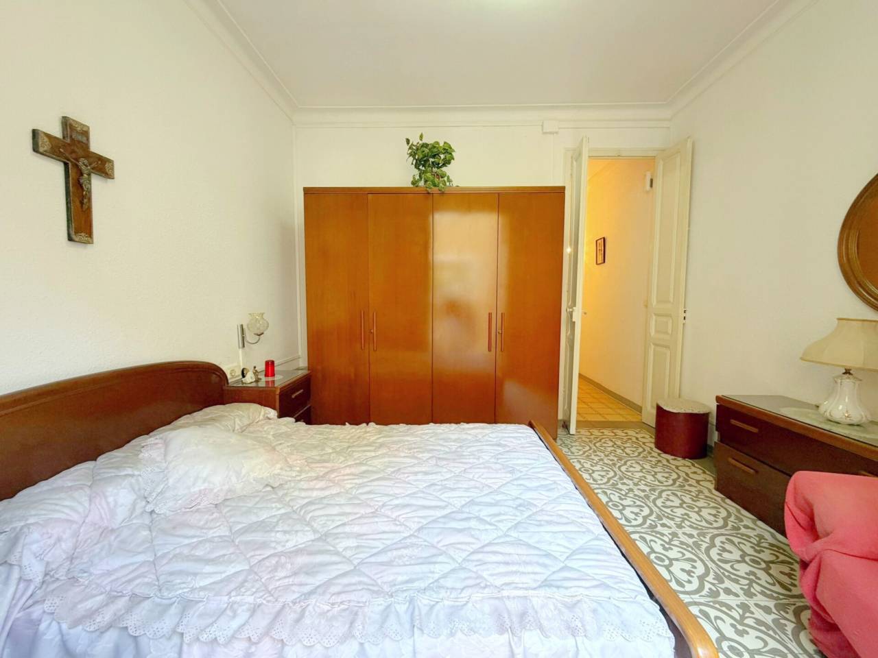 pisos en barcelona-capital · el-raval 368000.00€