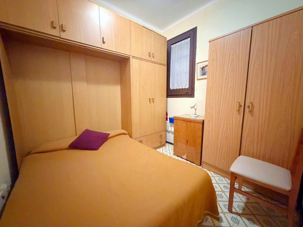 pisos en barcelona-capital · el-raval 368000.00€