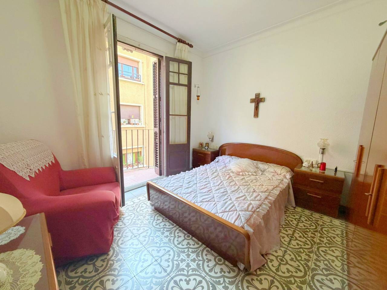 pisos en barcelona-capital · el-raval 368000.00€