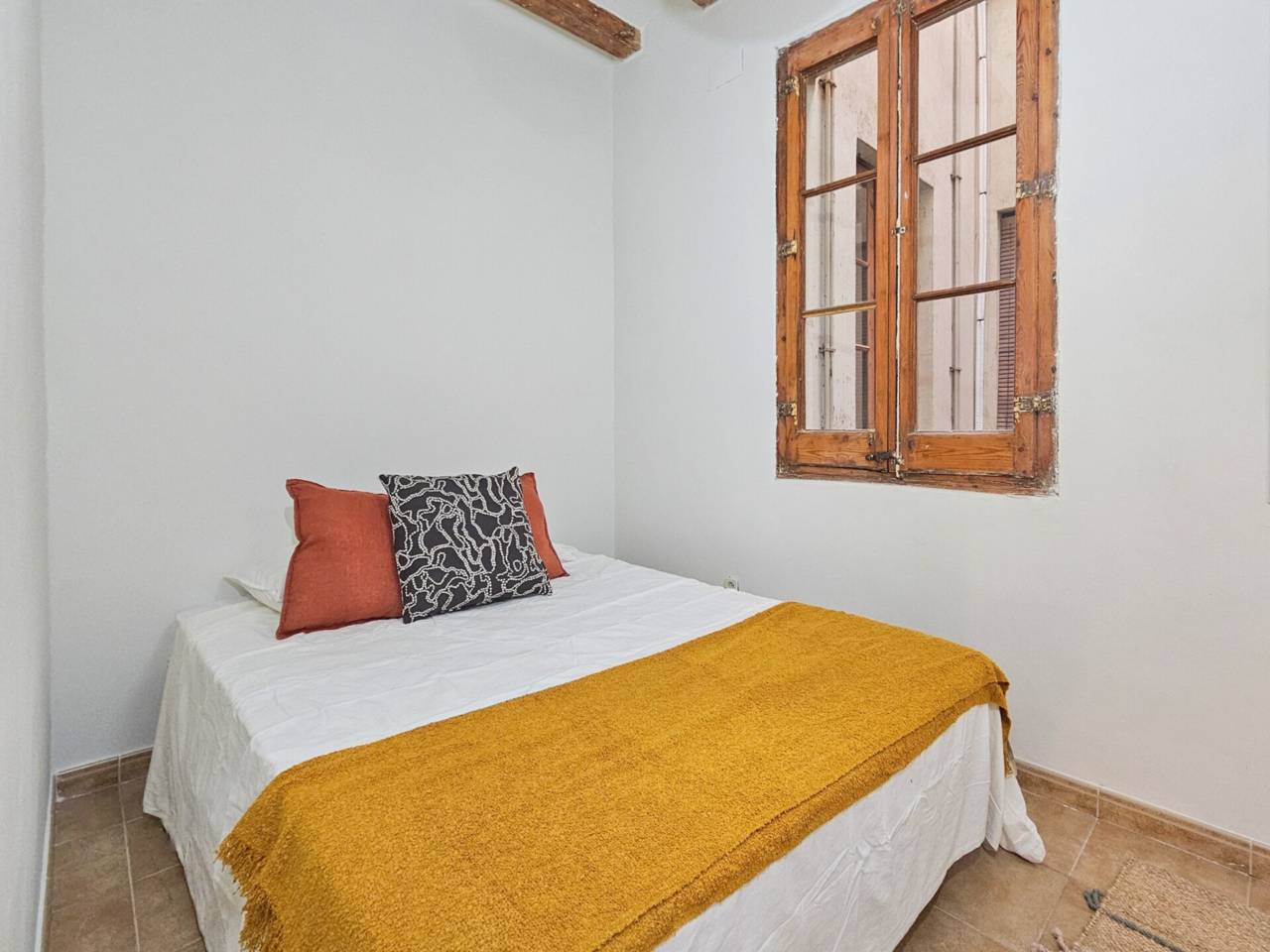 pisos en barcelona-capital · el-raval 295000.00€