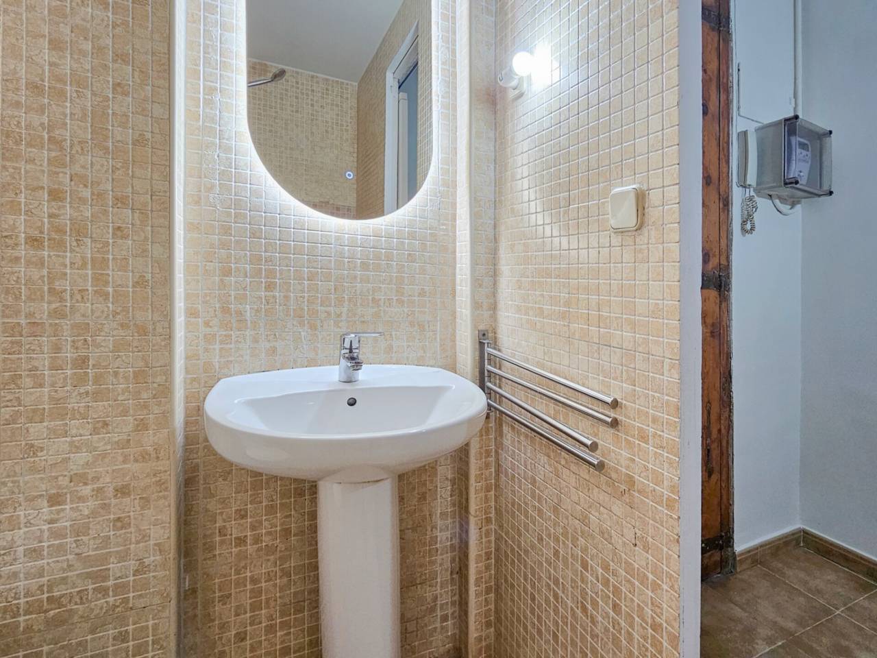 pisos en barcelona-capital · el-raval 295000.00€